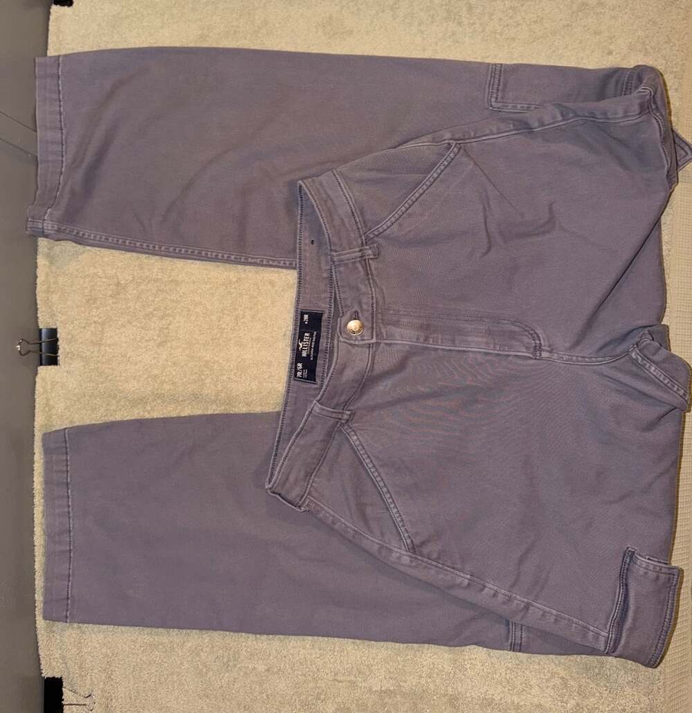 Hollister Ultrahigh-Rise Dad Pan Size 28R Gray Cargo Pants